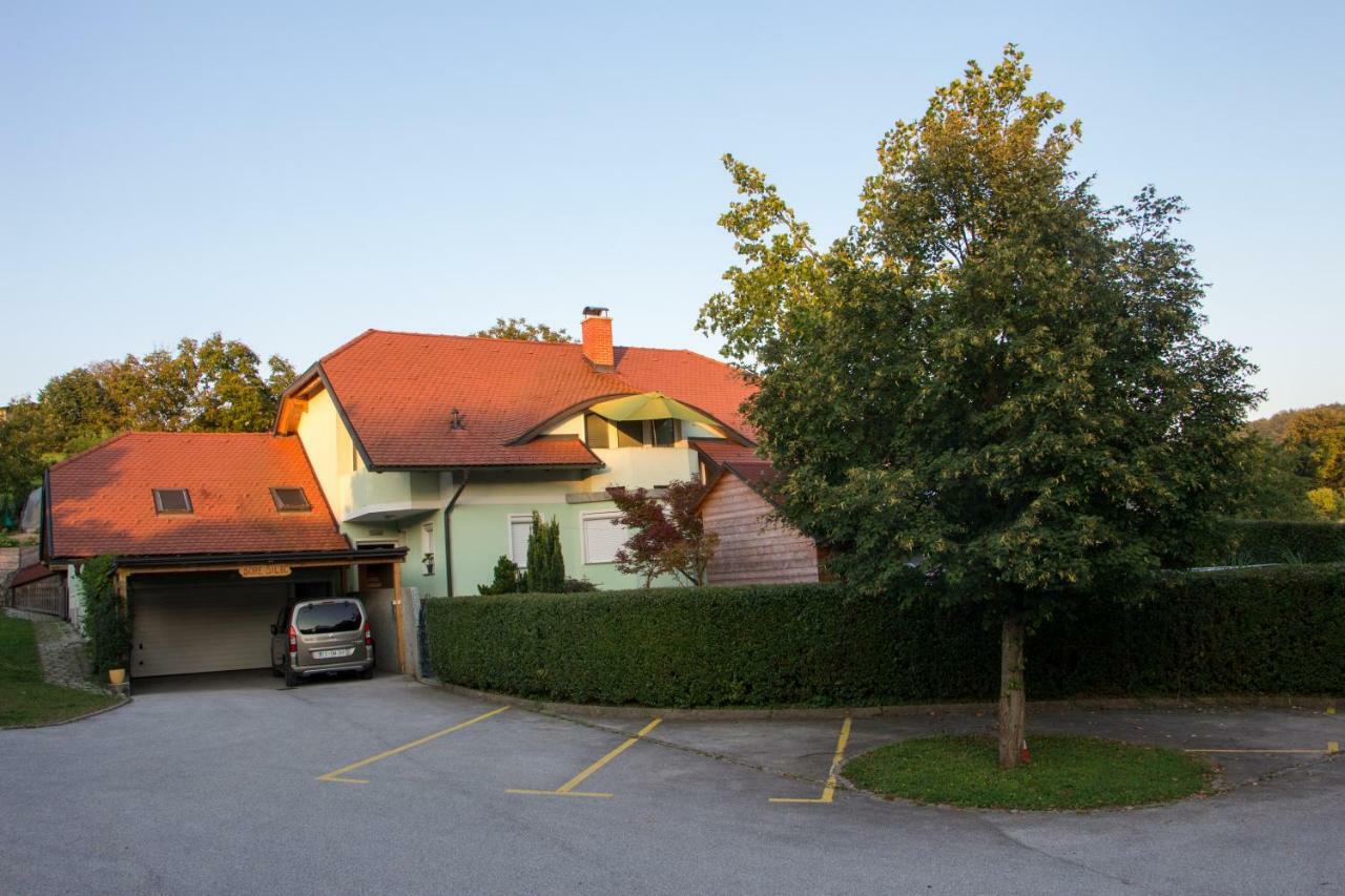 Apartment Silec Smarje pri Jelsah Exteriör bild